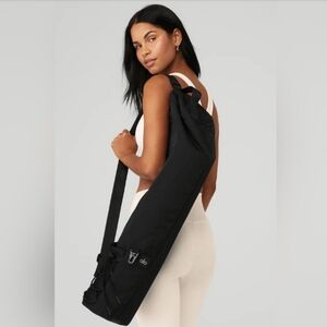 NWT Alo Yoga Mat Carry Bag